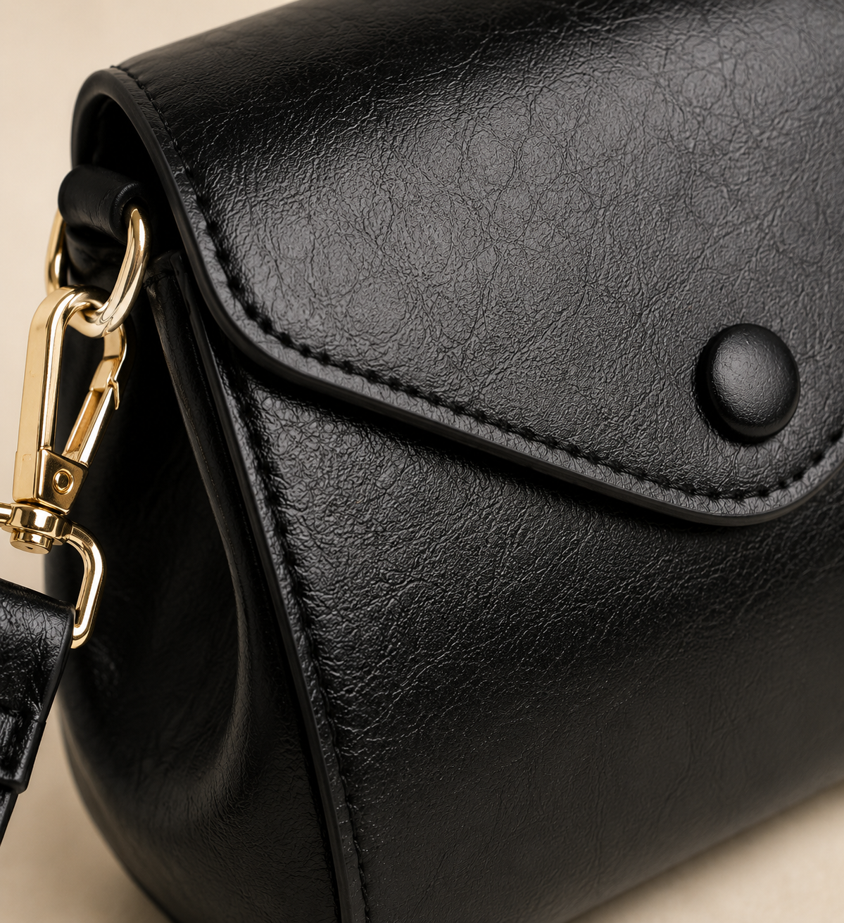 The Kensington Envelope Crossbody – Timeless Black Crossbody Bag