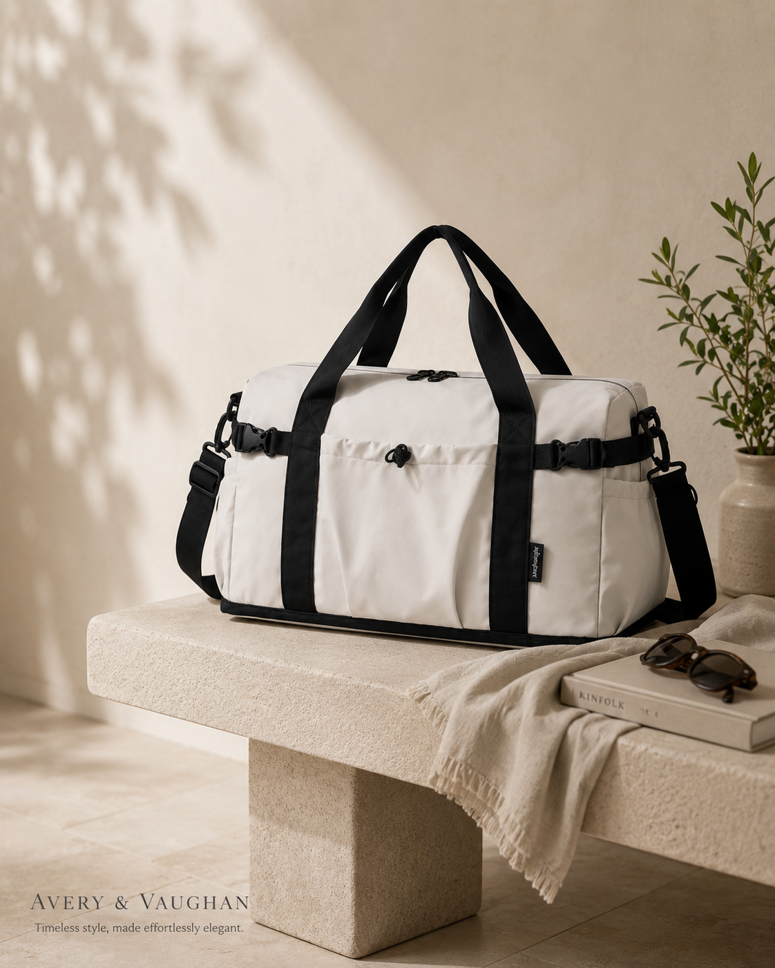 The Kensington Weekend Duffel – Cream Travel Carryall