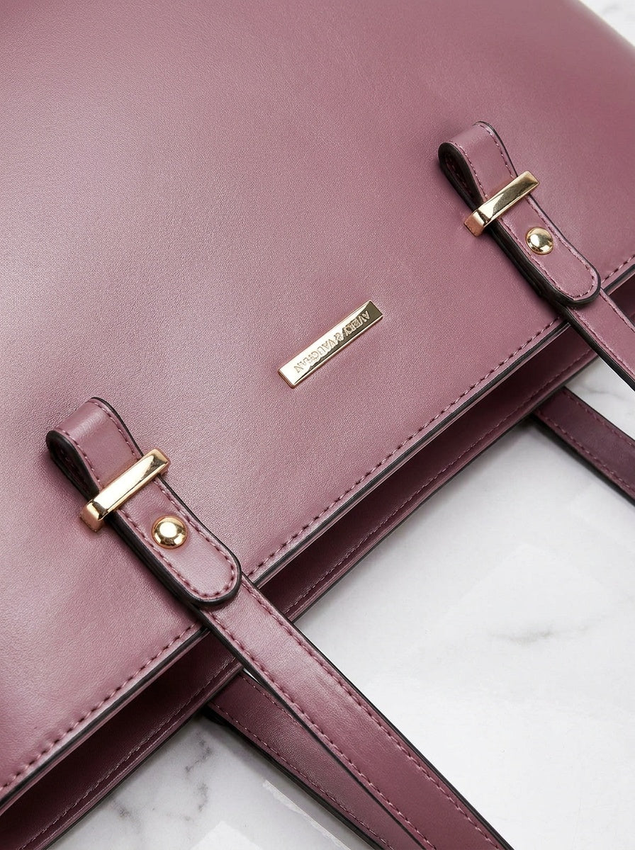 The Charlotte Tote – Elegant Everyday Carryall – detail & texture